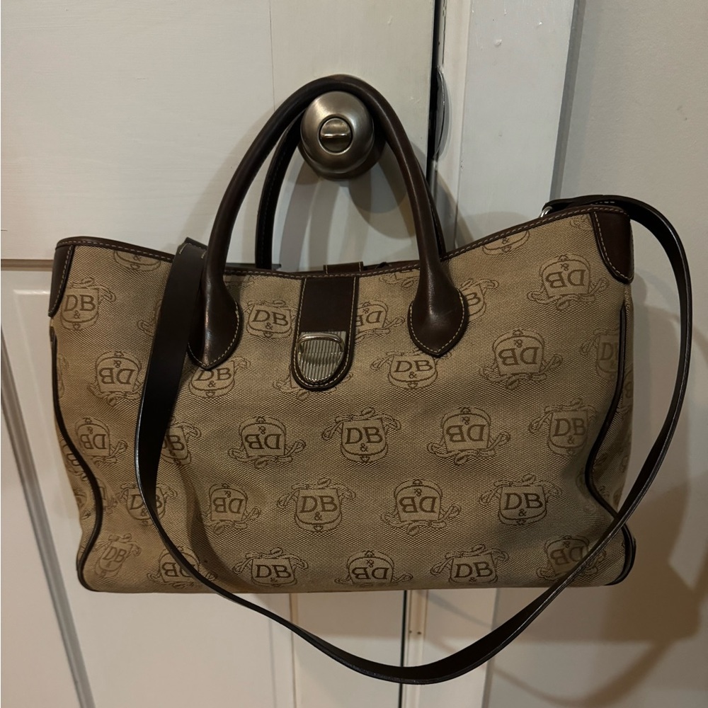 Authentic DOONEY AND BOURKE extra large satchal bag